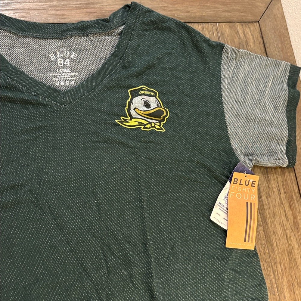 NWT [Blue 84] Oregon Ducks NCAA Short-Sleeved High Low T-Shirt Green Women’s L - Picture 6 of 8
